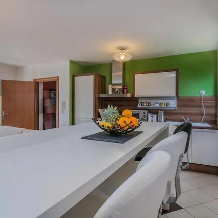 Oliver * Soline (Krk)